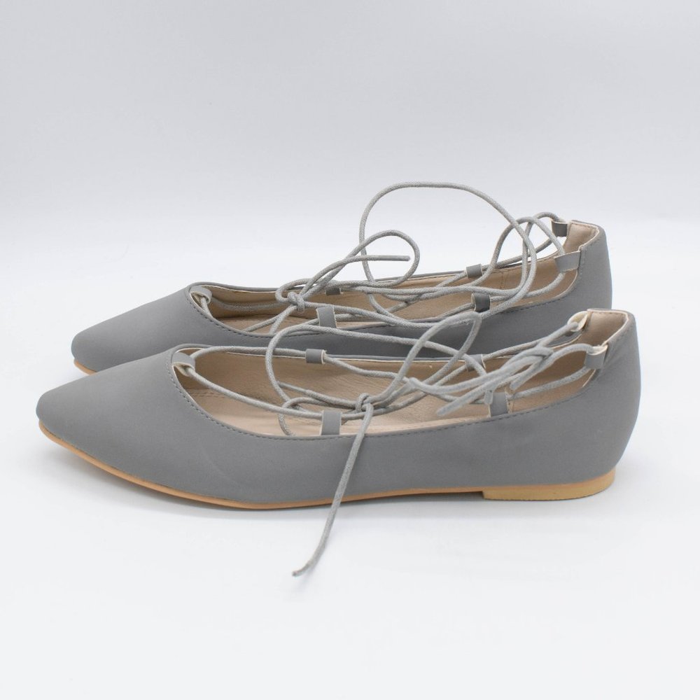 Journee Collection Fiona Women's Lace-Up Ballet Flats - Picture 4 of 8
